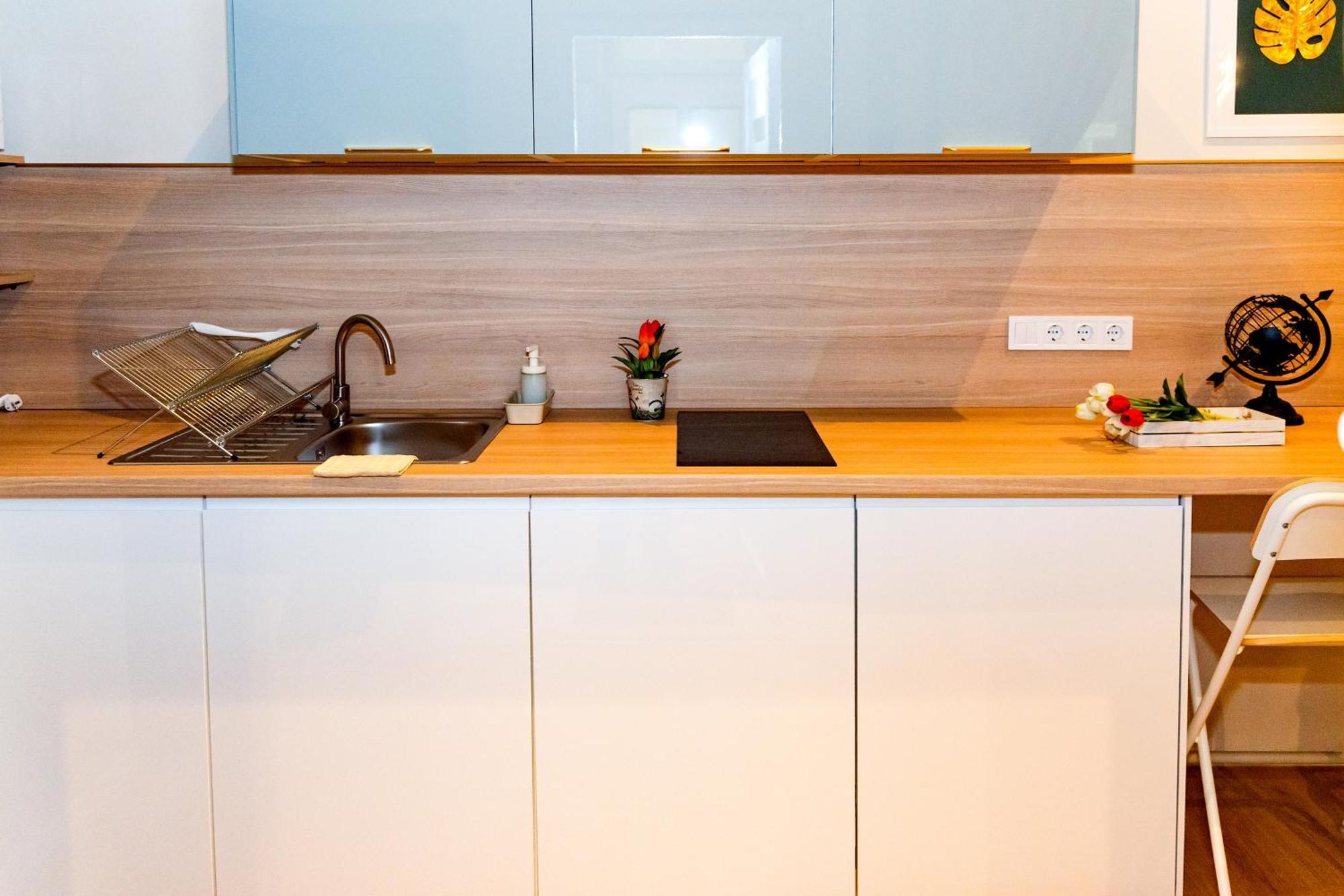 Monstera Apartman Boedapest Buitenkant foto