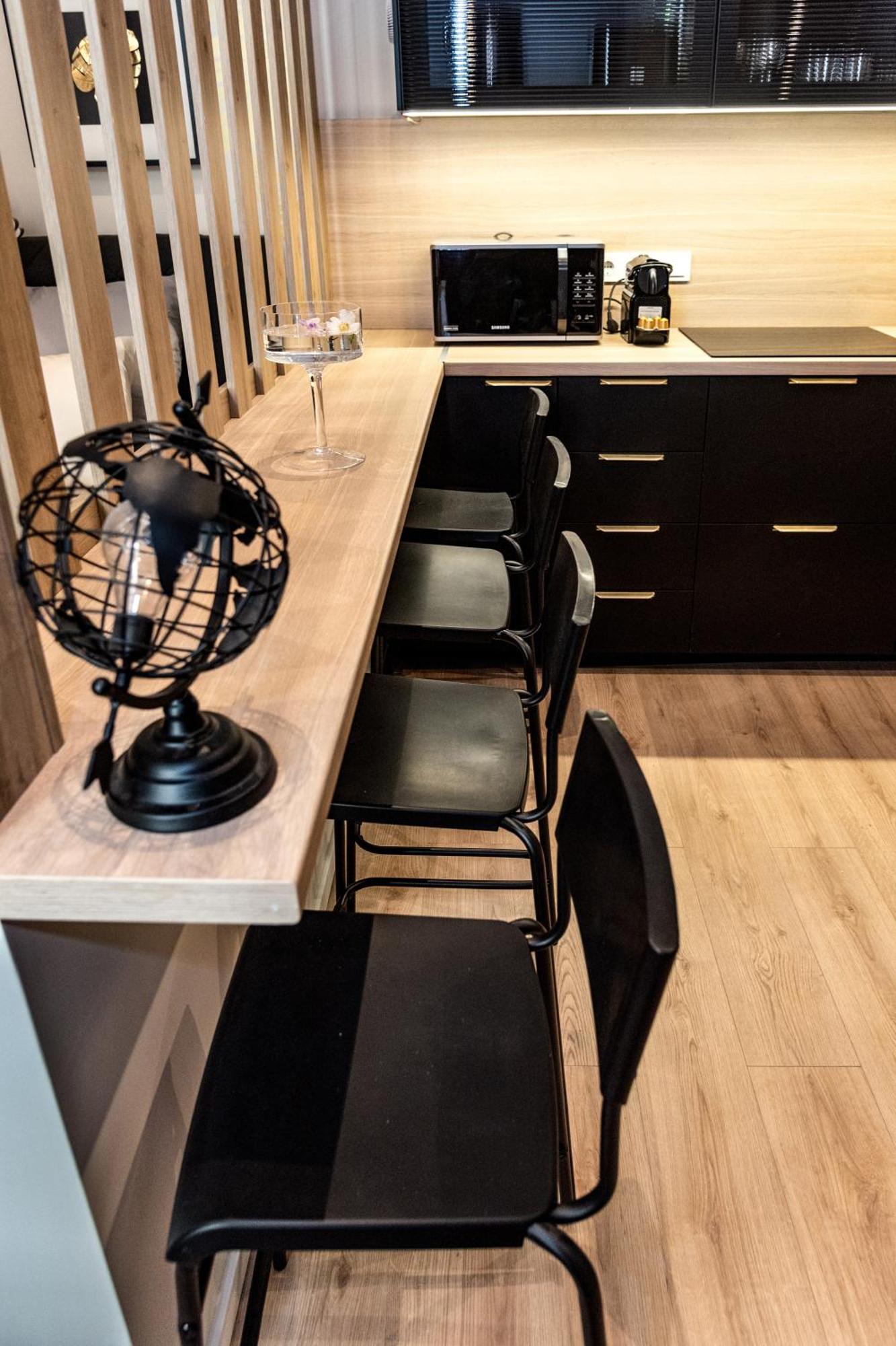 Monstera Apartman Boedapest Buitenkant foto